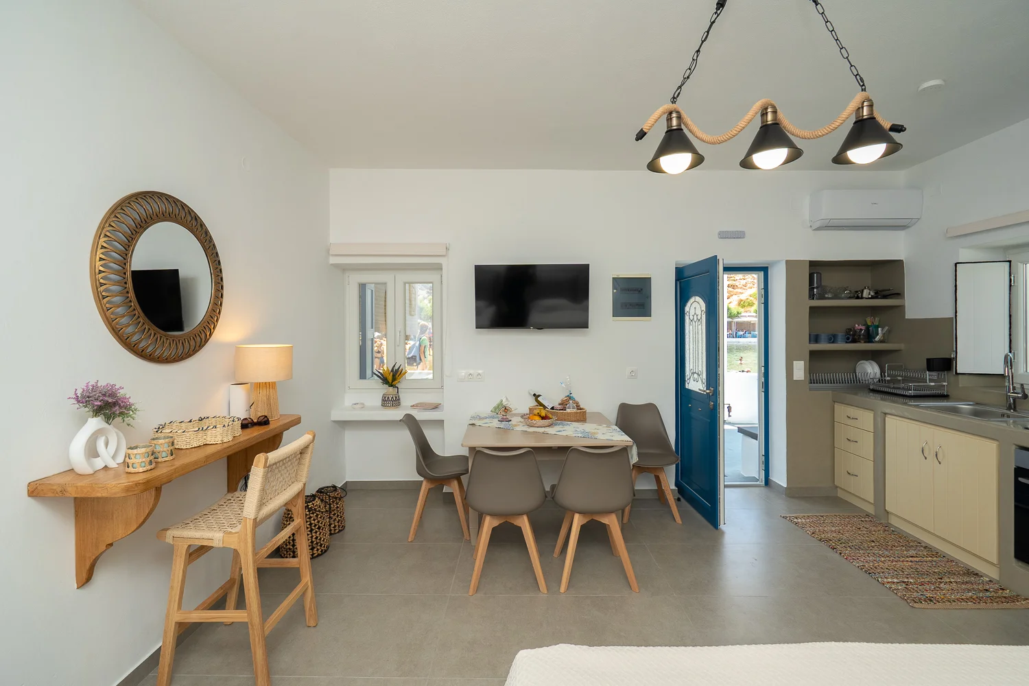 Onar Sifnos by the Sea - Living Area