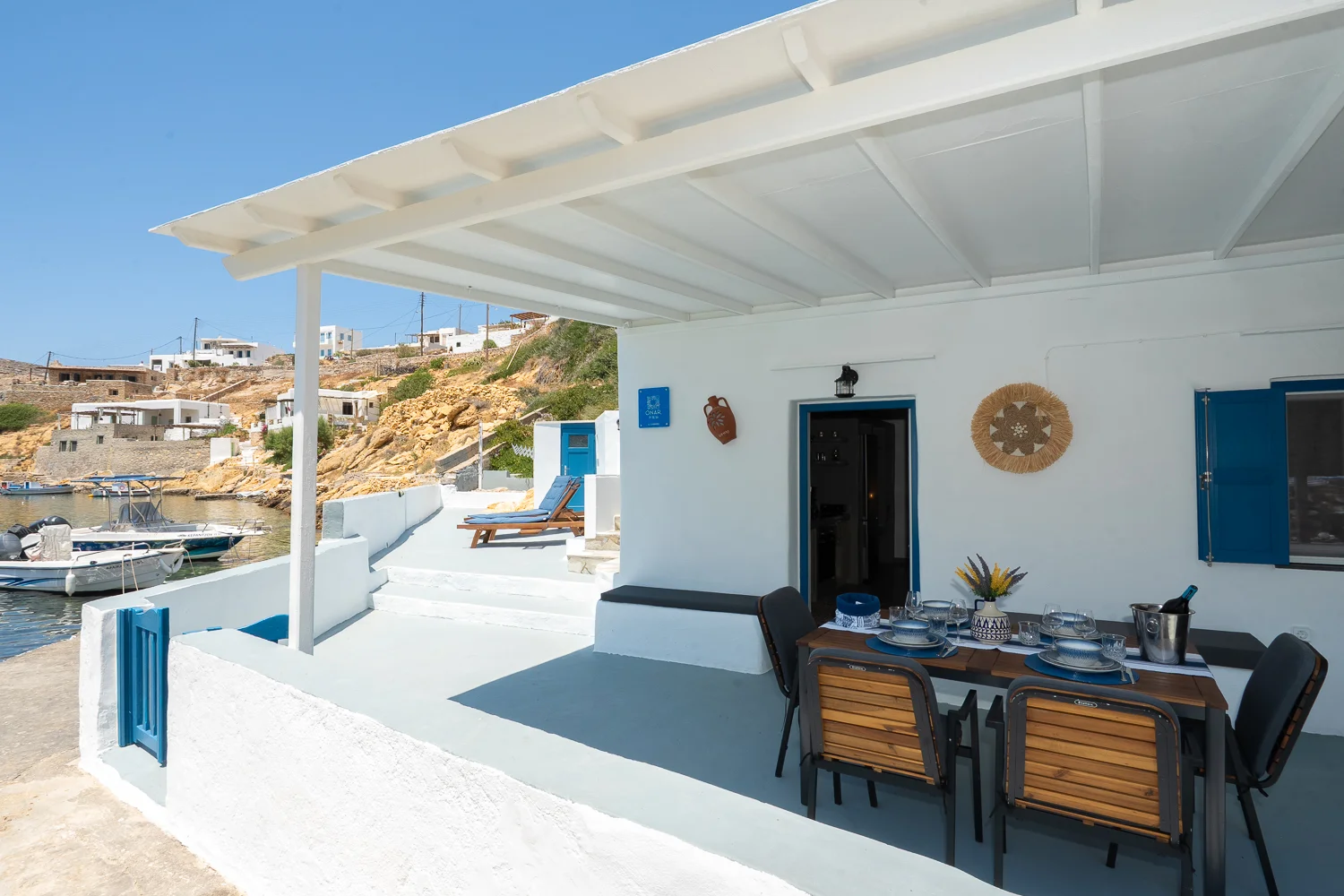 Onar Sifnos by the Sea - Outside