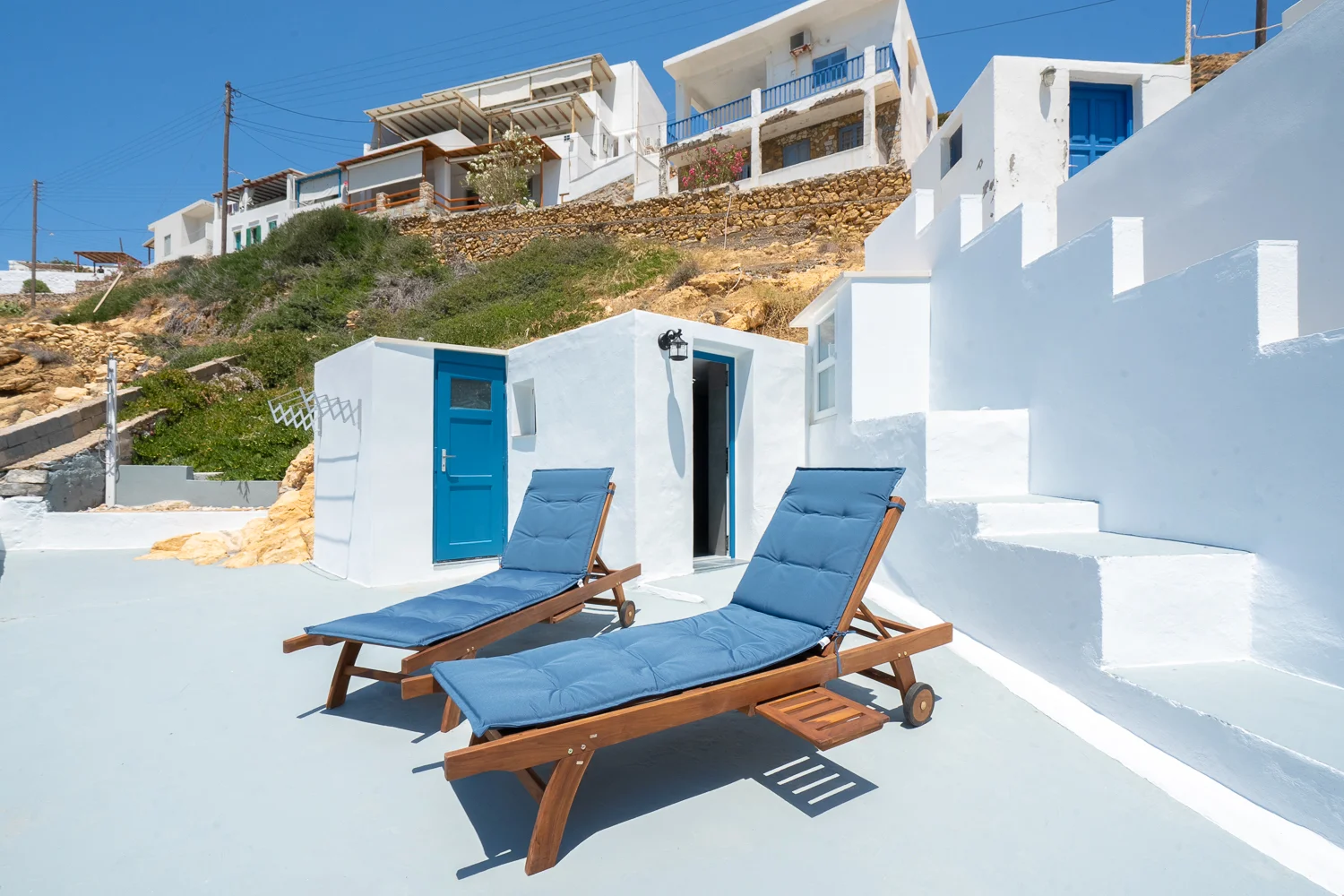 Onar Sifnos by the Sea - Outside