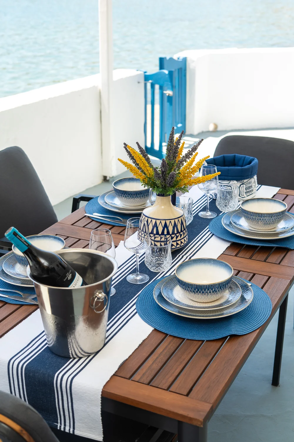 Onar Sifnos by the Sea - Outside