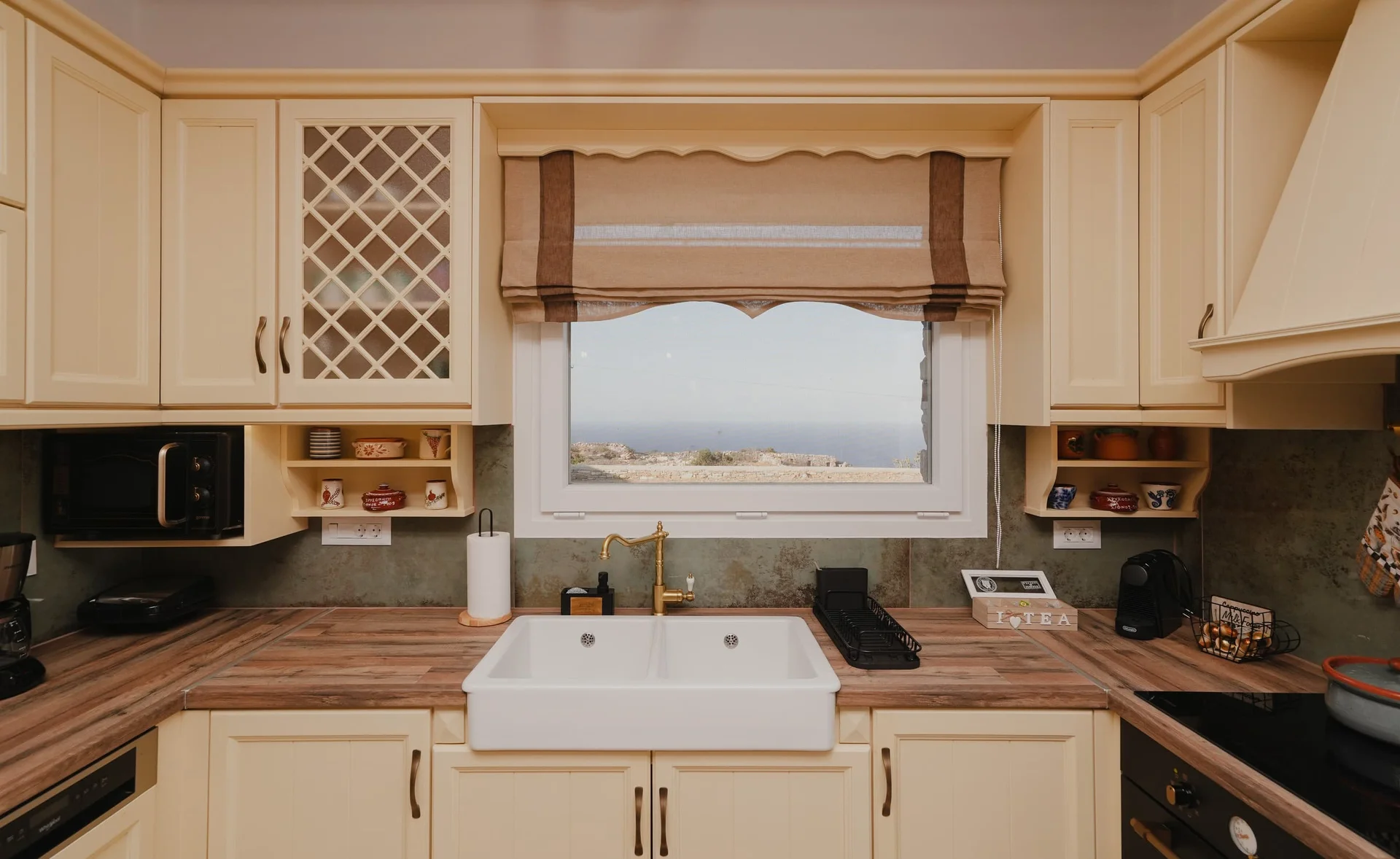 Kitchen - Onar Stone Villa