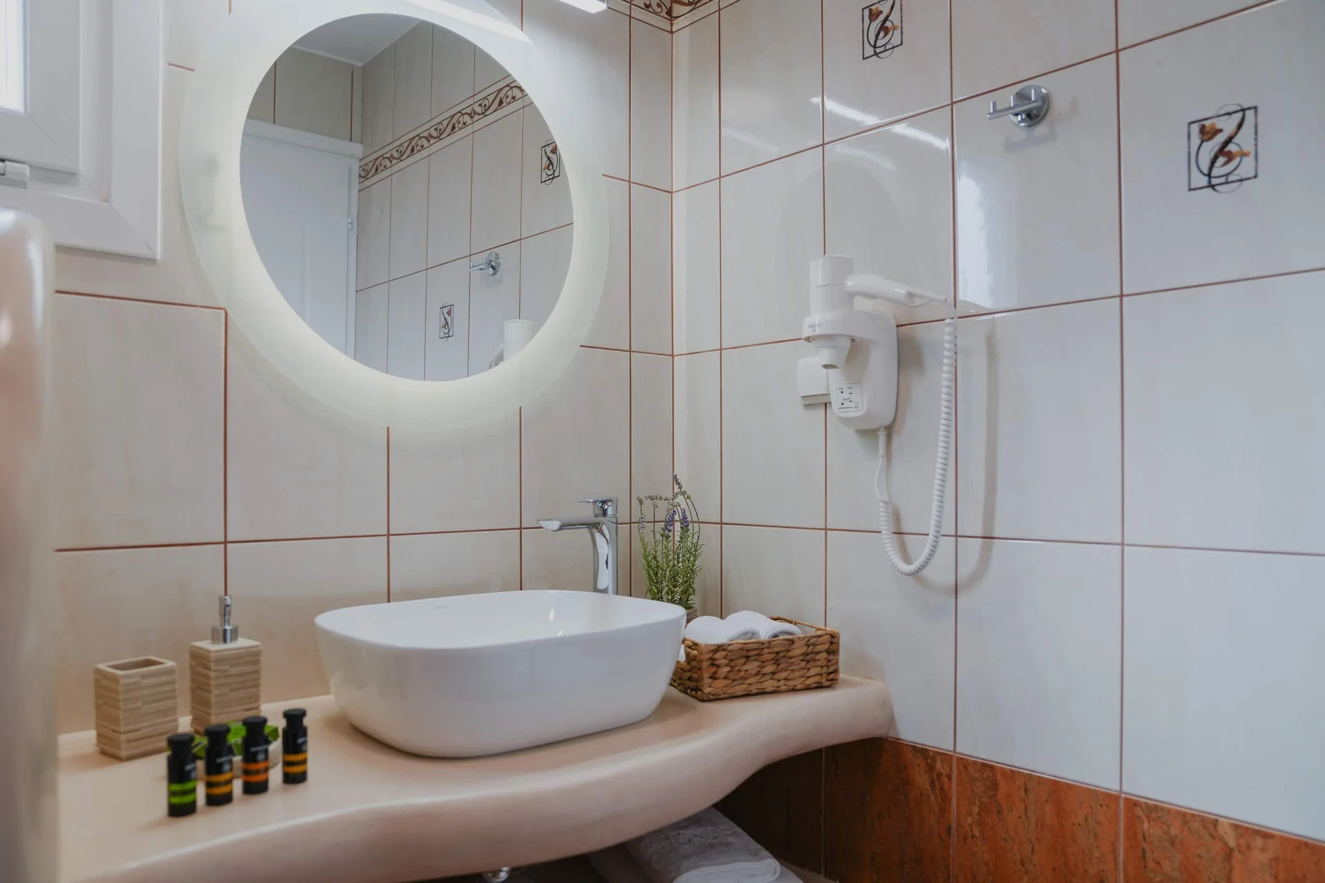 Bathroom - Onar Traditional Villa