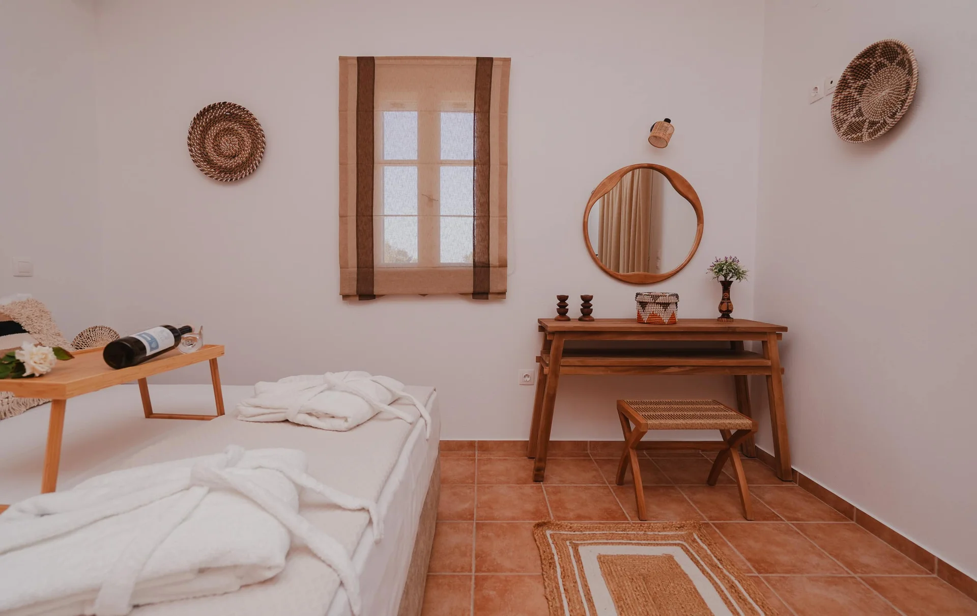 Bedroom 1 - Onar Traditional Villa