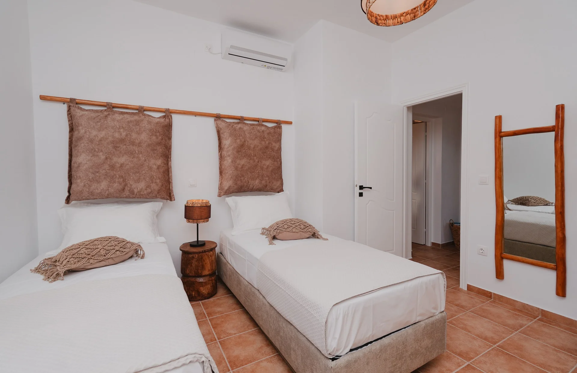 Bedroom 2 - Onar Traditional Villa
