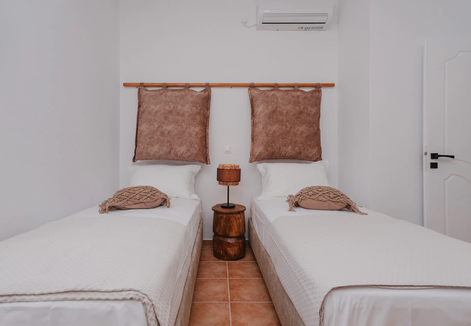 Bedroom 2 - Onar Traditional Villa