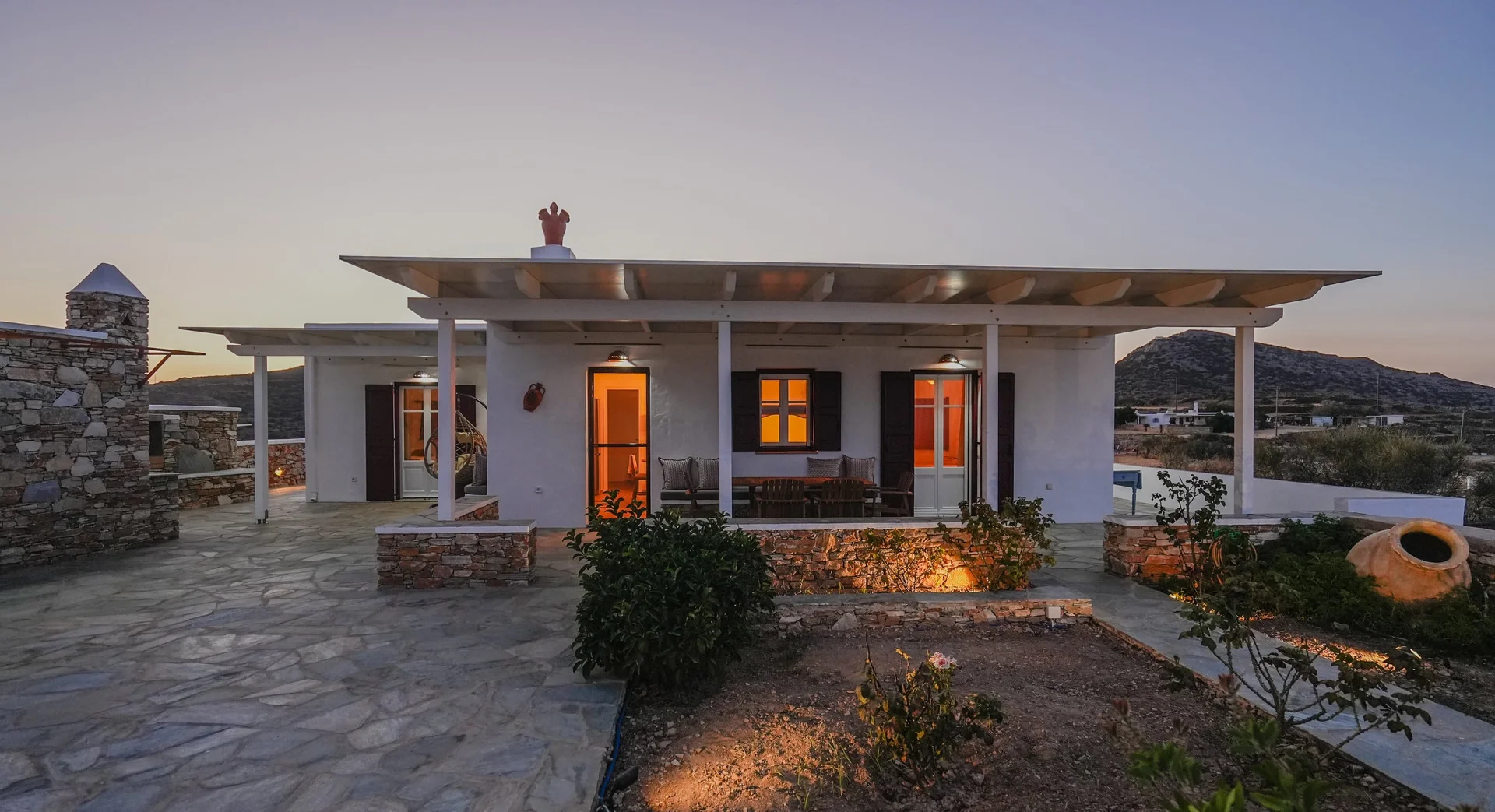 Outside - Onar Traditional Villa