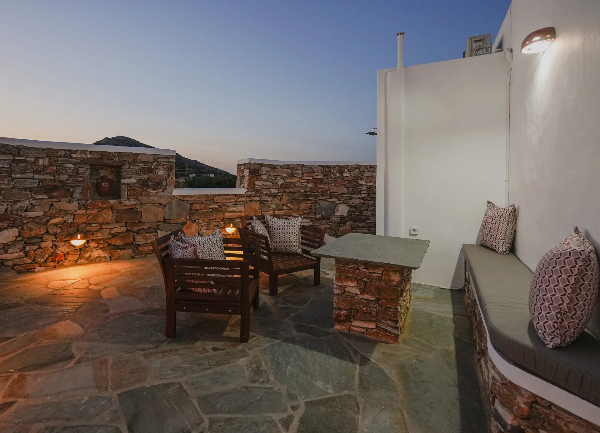 Outside - Onar Traditional Villa